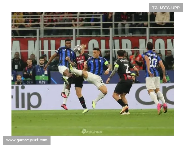 阿贾克斯4-2逆转卡拉巴赫，结束欧冠五连败颓势